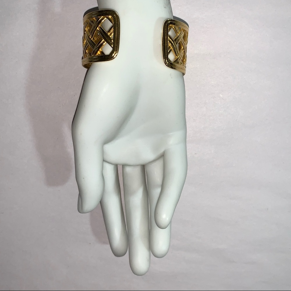 CHANEL P96 Gold Lattice Cuff Bracelet $1800 - Picture 3 of 14